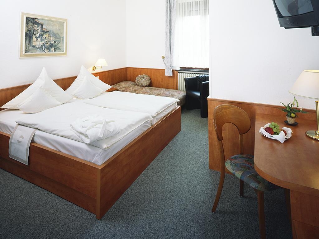 Haus Von Der Heyde Hotel Iserlohn Exterior photo